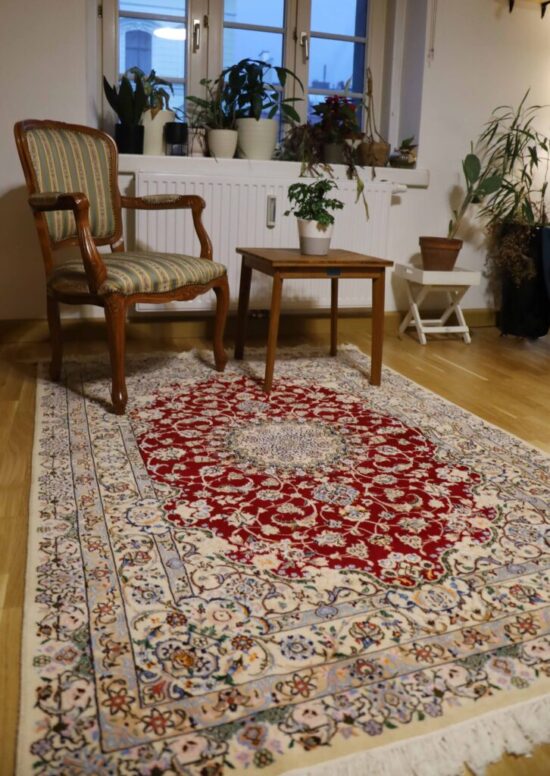 Isfahan Carpet - Image 4