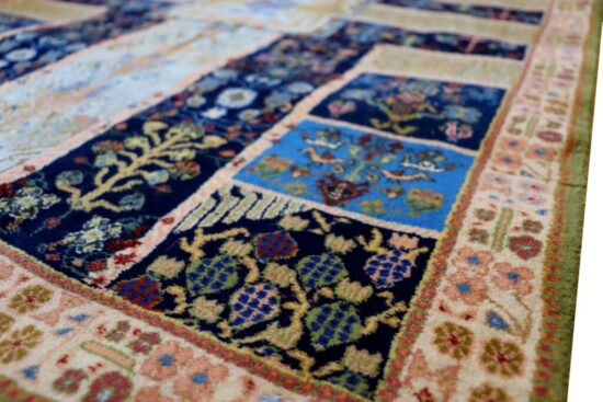Persian carpet signed Reza Farhad - Image 4
