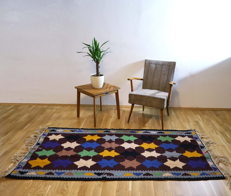 Gashgai Kilim - Image 4