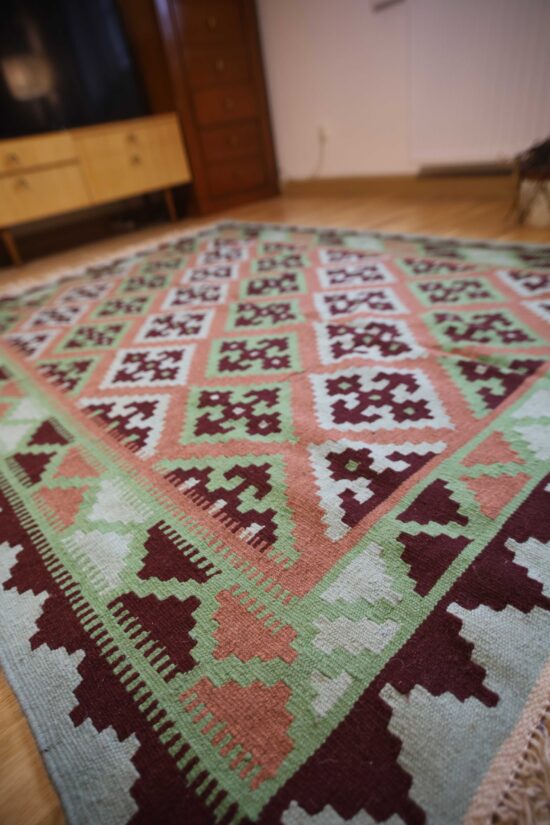 Gashgai Kilim - Image 4