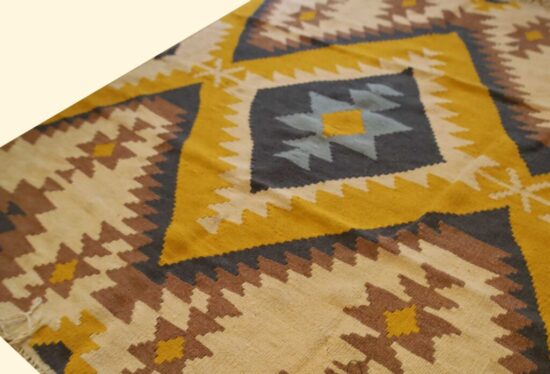 Gashgaei Kilim - Image 3