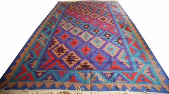 Gashgaei Kilim - Image 2