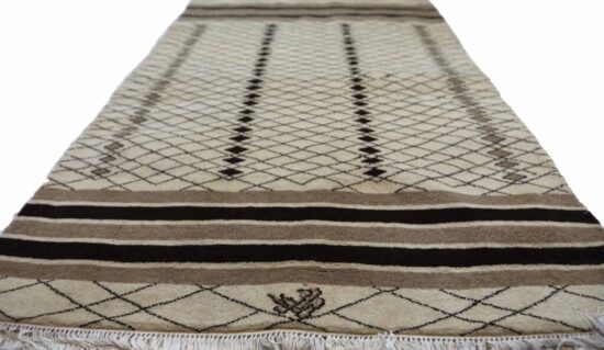 Berber Minimal Carpet - undyed - Image 2