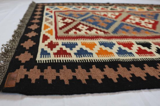 Gashgai Kilim - Image 6
