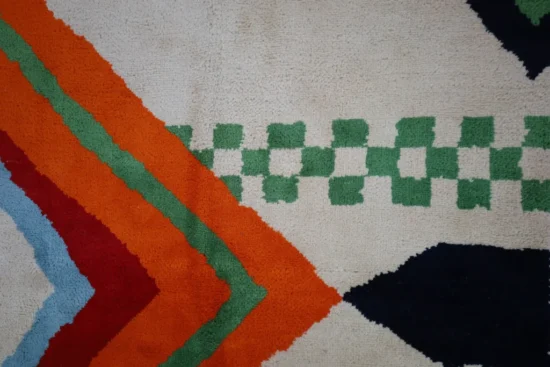 Modern Rug - Image 8